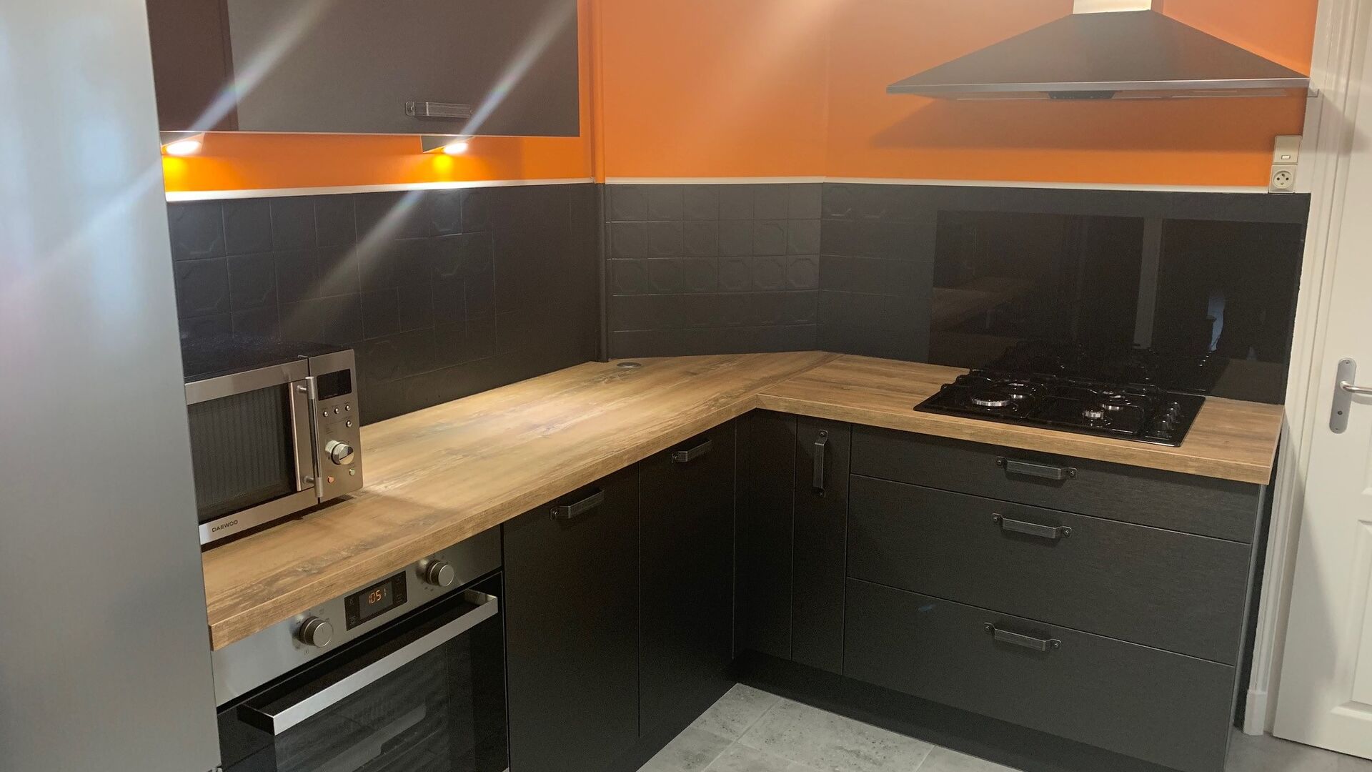 Cuisine équipée sur mesure Vista Métal Brossé