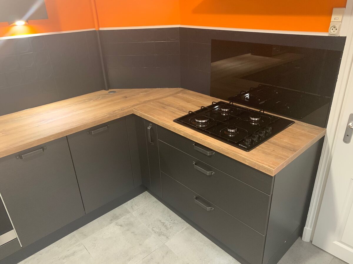 Rénovation cuisine équipée sur mesure Vista Métal Brossé