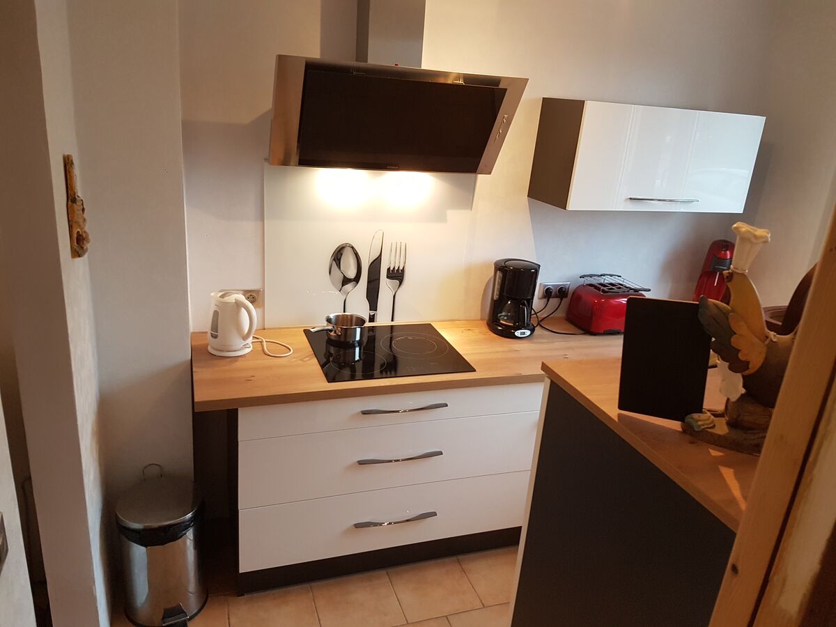 Rénovation cuisine sur mesure Petilla Blanc brillant