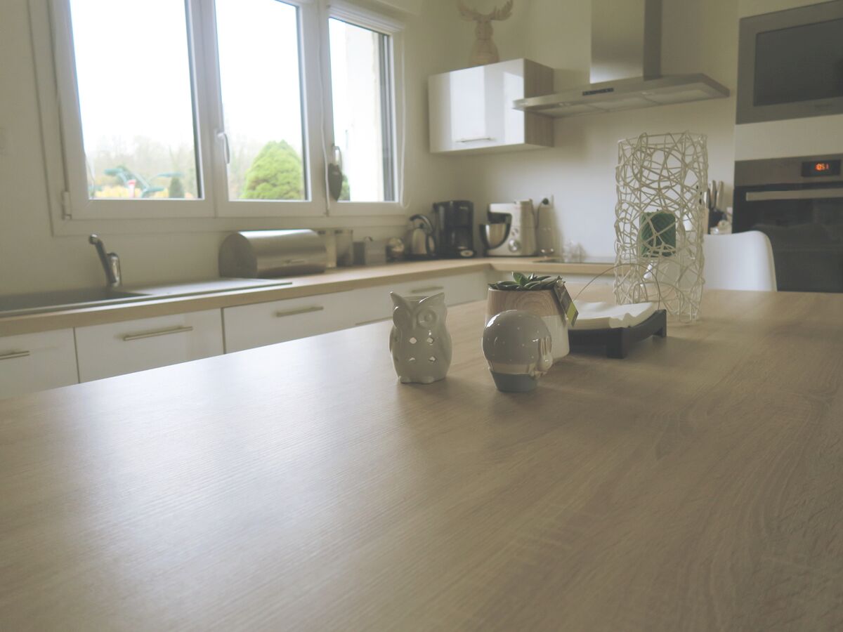 Cuisine avant-après sur mesure Petilla Blanc Brillant