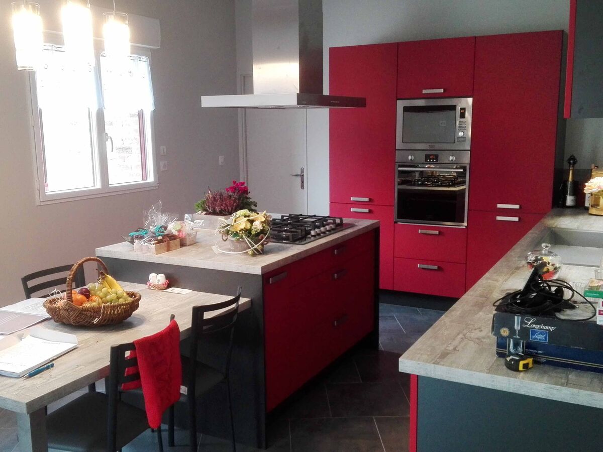 Cuisine avant-après sur mesure Vega + Cranberry