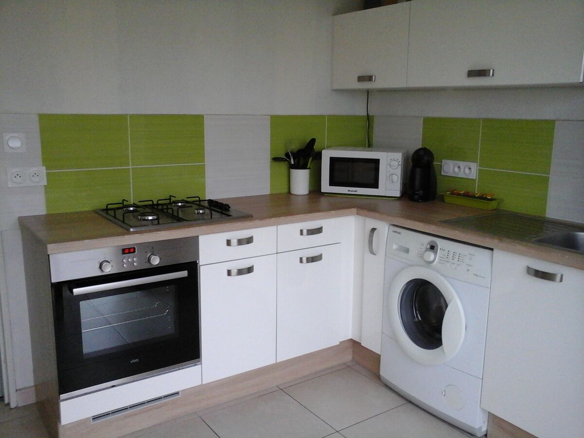 Rénovation cuisine sur mesure Petilla Blanc brillant