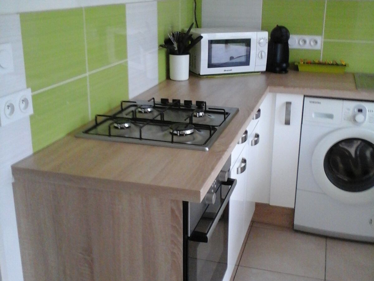 Cuisine avant-après sur mesure Petilla Blanc brillant