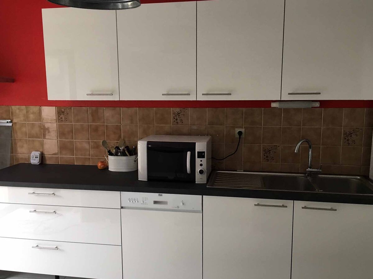 Cuisine avant-après sur mesure Petilla Blanc brillant