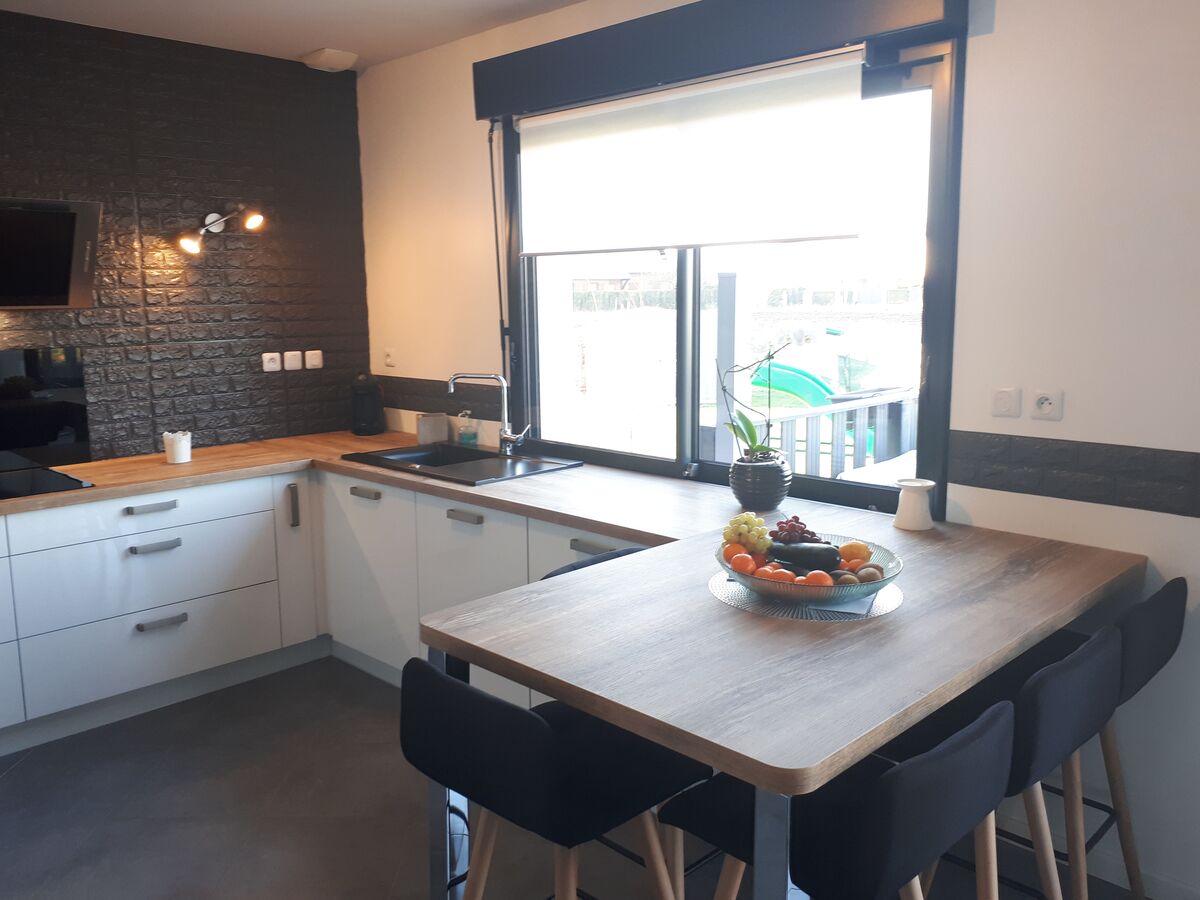 Rénovation cuisine équipée sur mesure Pétilla Blanc Brillant