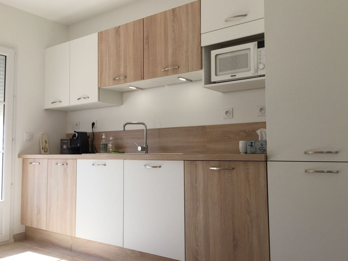 Cuisine avant-après sur mesure Vega Chêne Timber et Blanc