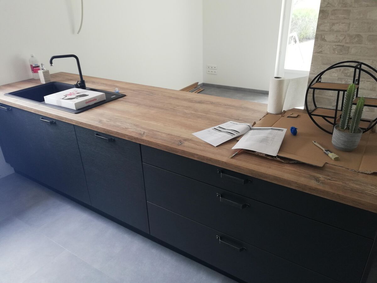 Rénovation cuisine équipée sur mesure Label Métal Brossé