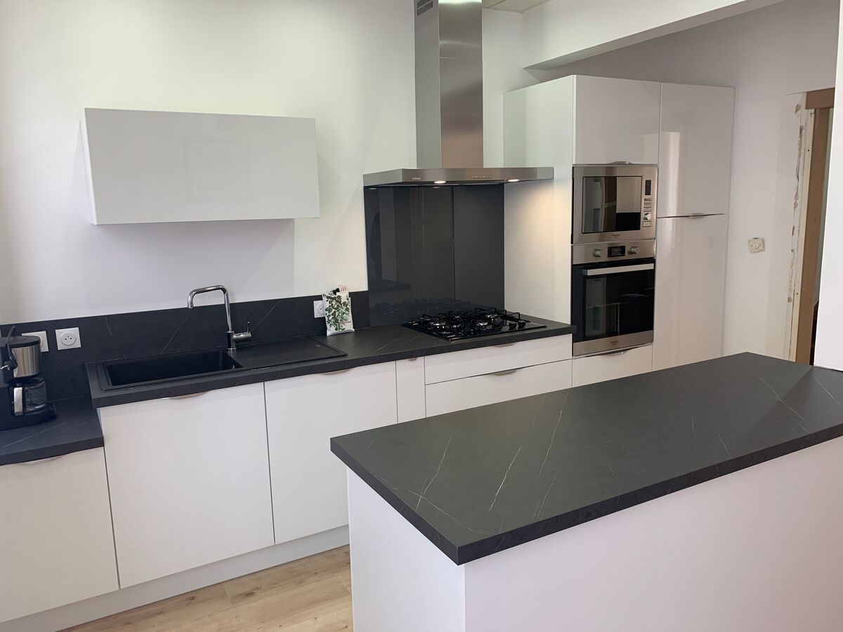 Cuisine équipée sur mesure Light Blanc Brillant