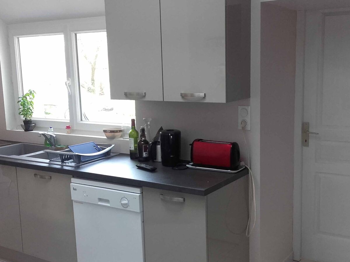 Cuisine avant-après sur mesure Petilla + Grège majestic brillant