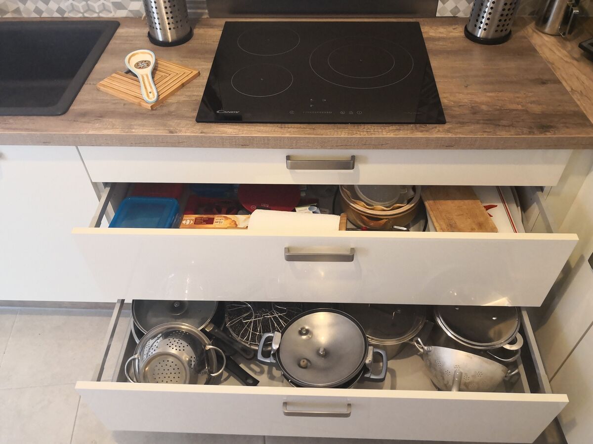 Cuisine avant-après sur mesure Petilla Blanc Brillant