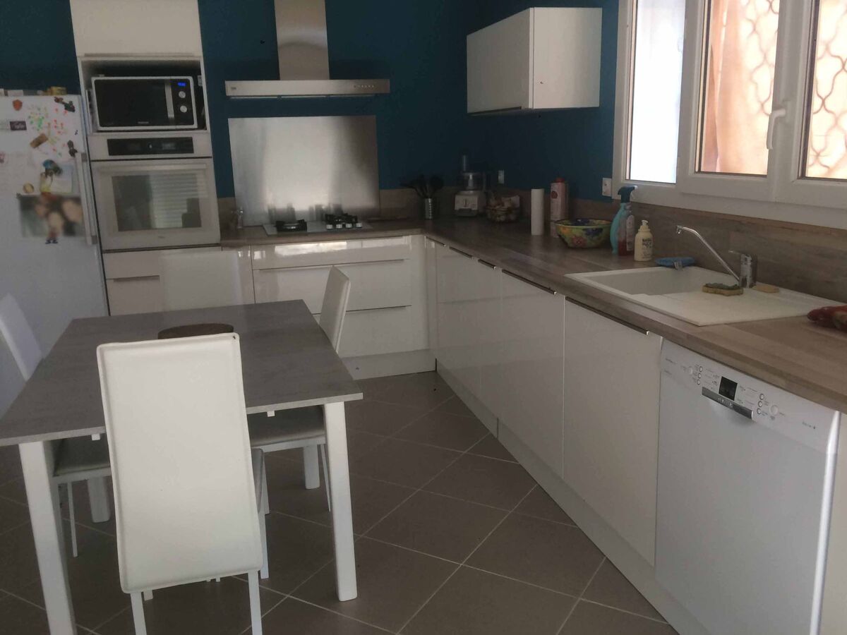 Cuisine équipée sur mesure Petilla Blanc brillant