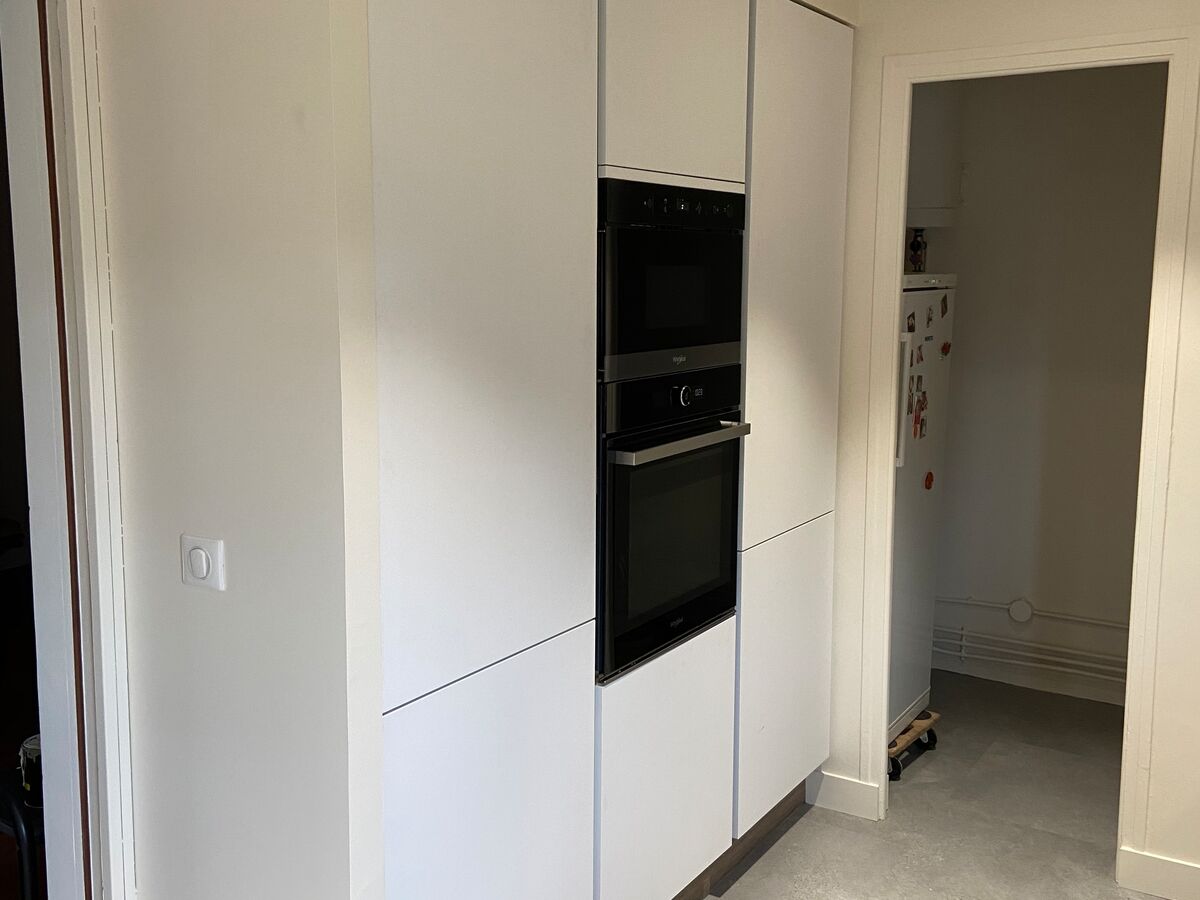 Rénovation cuisine équipée sur mesure PEARL Jet Blanc Fuji