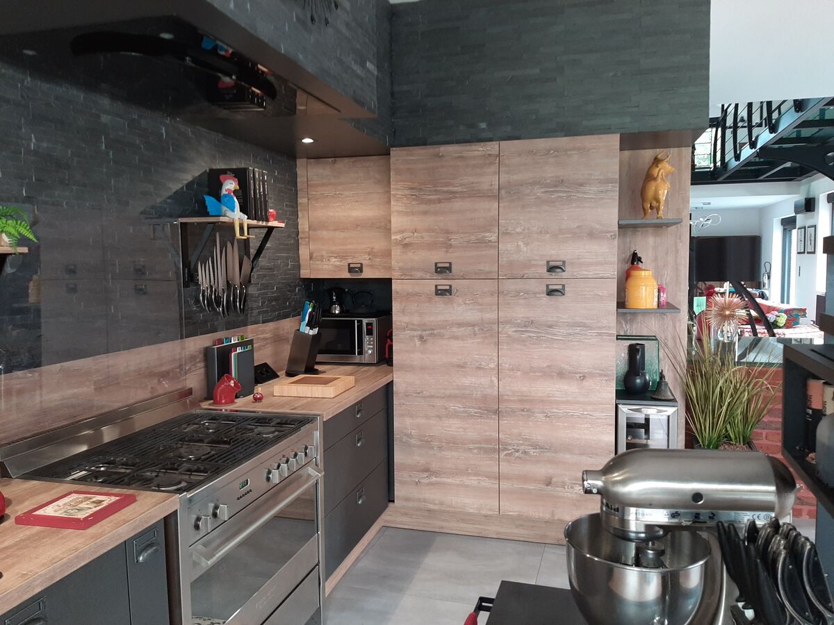 Rénovation cuisine équipée sur mesure Label Métal Brossé & Trend Hipster Wood
