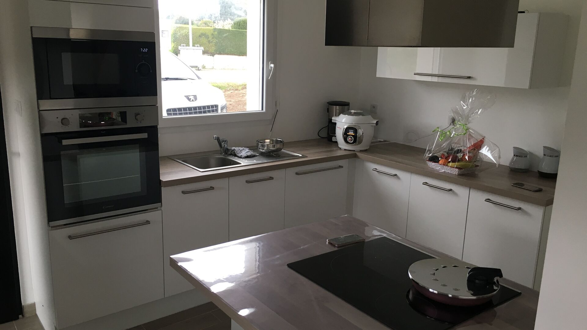 Cuisine équipée sur mesure Light Blanc Brillant