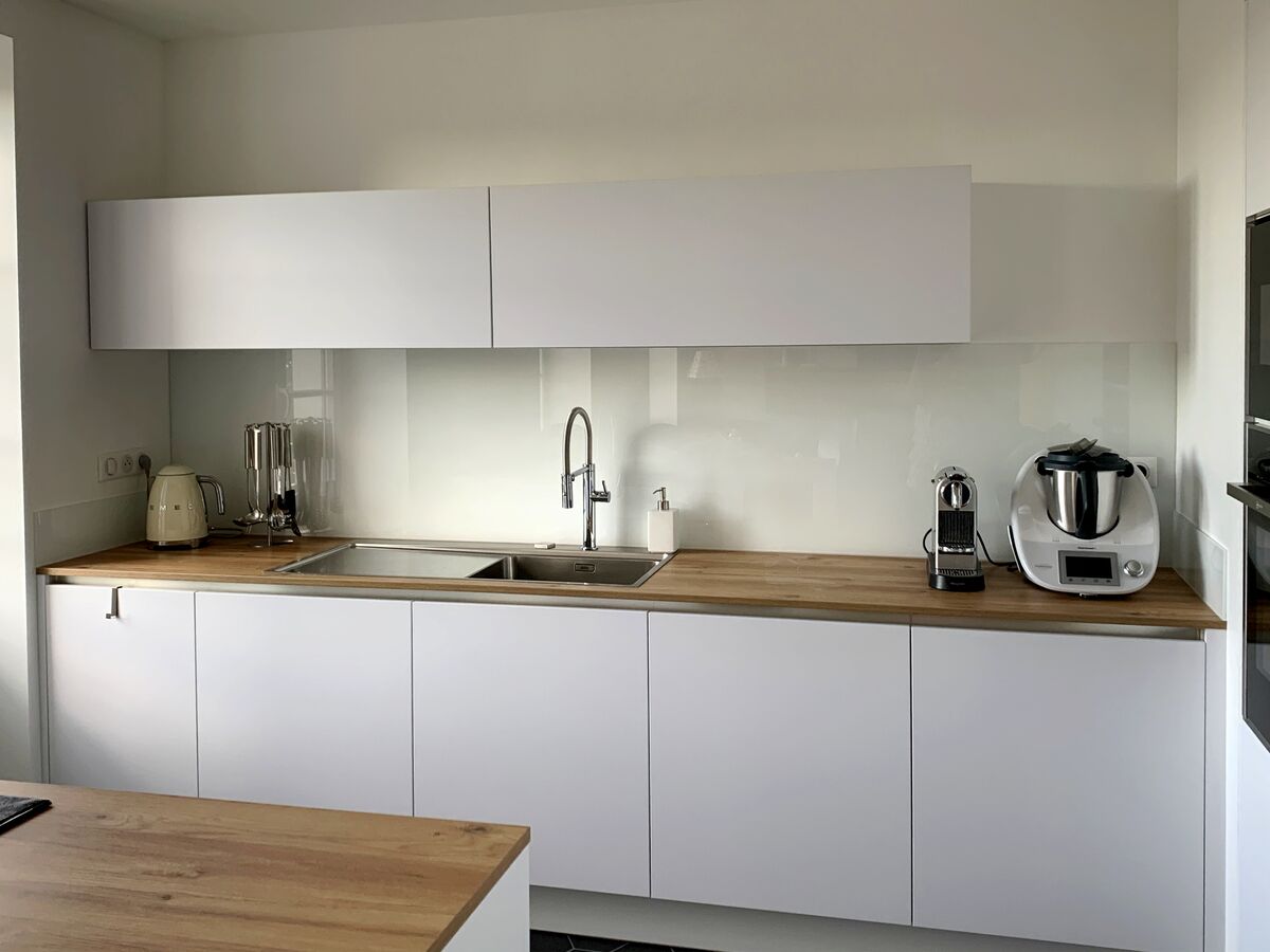 Cuisine avant-après sur mesure E Touch Blanc Brillant