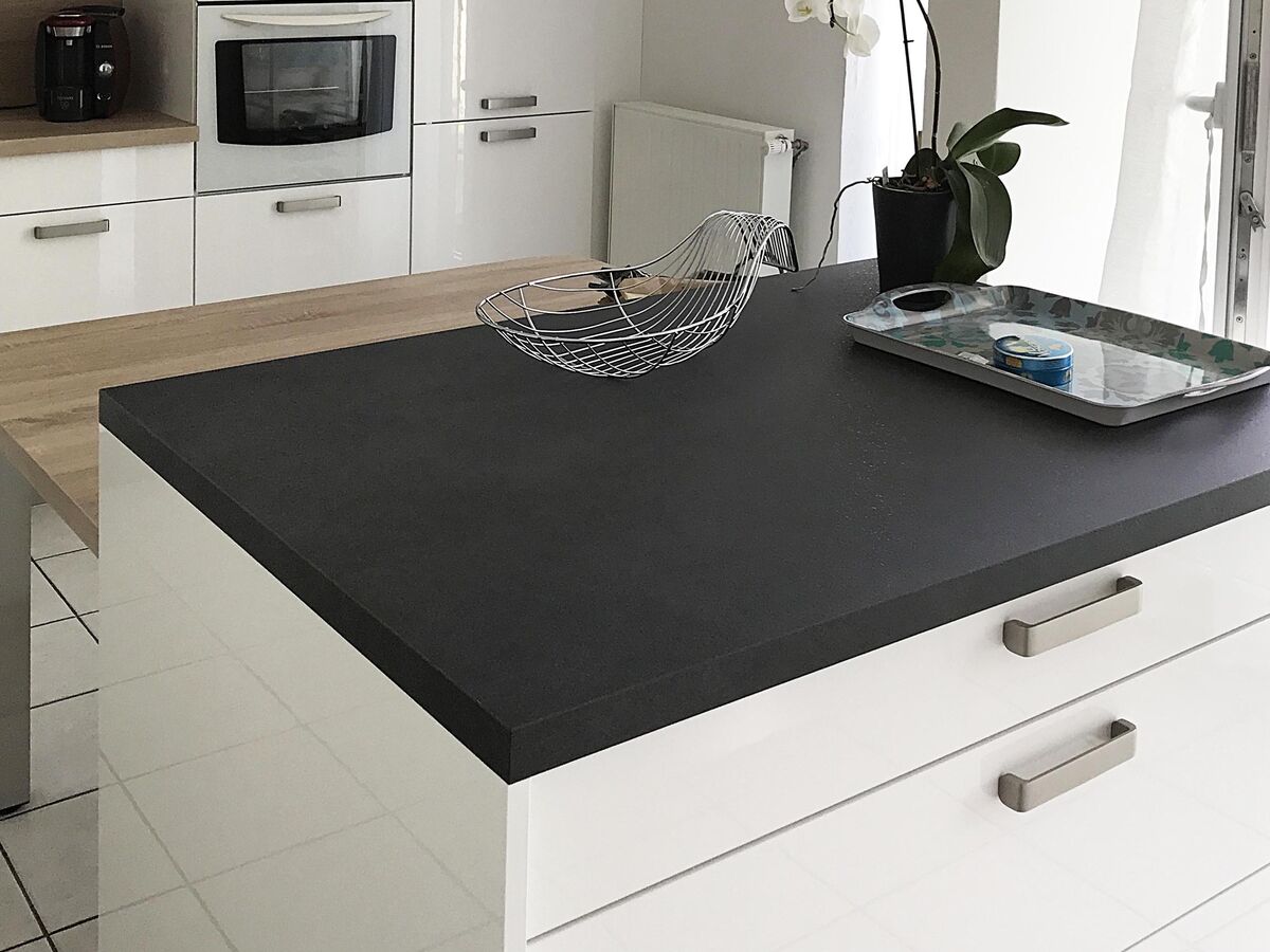 Rénovation cuisine sur mesure Petilla Blanc brillant