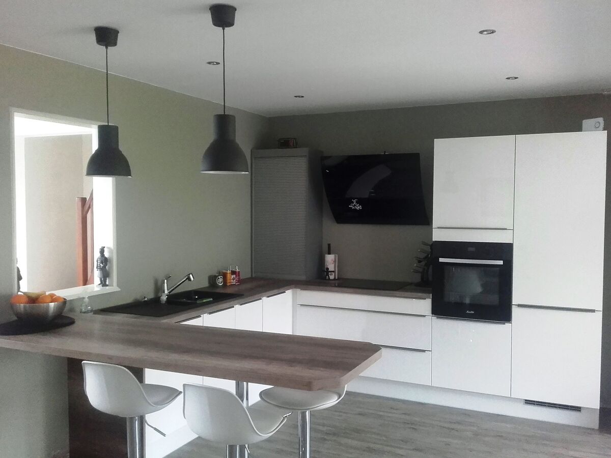 Cuisine équipée sur mesure Petilla Blanc brillant