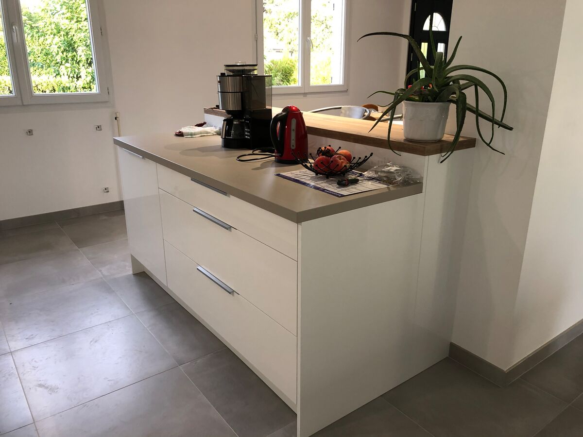 Cuisine avant-après sur mesure Light Blanc Brillant