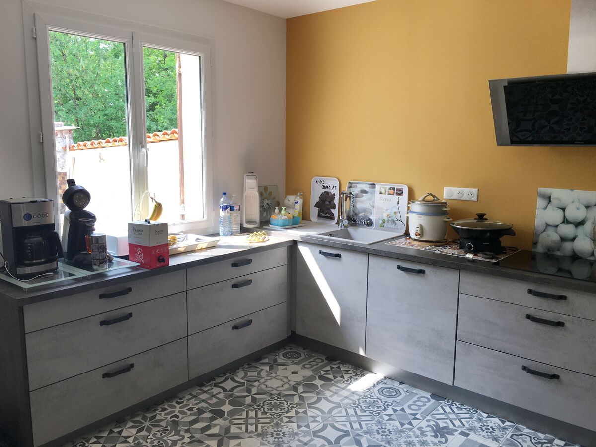 Rénovation cuisine équipée sur mesure Vega Béton Clair