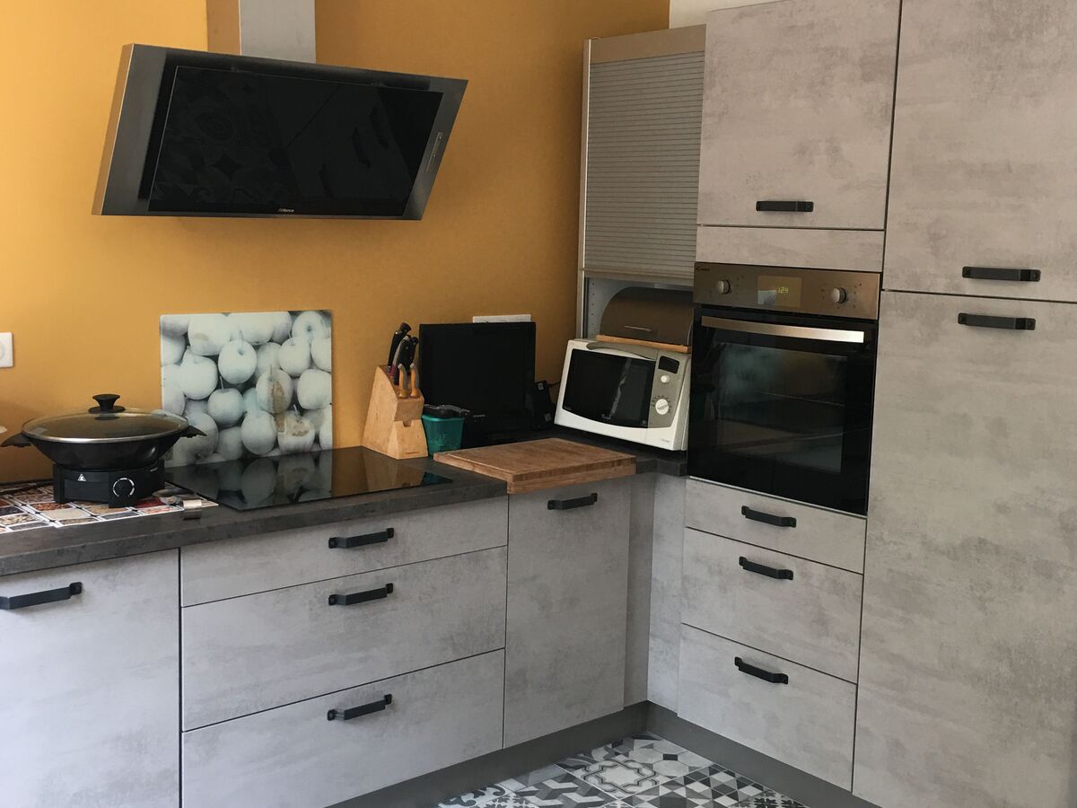 Cuisine avant-après sur mesure Vega Béton Clair