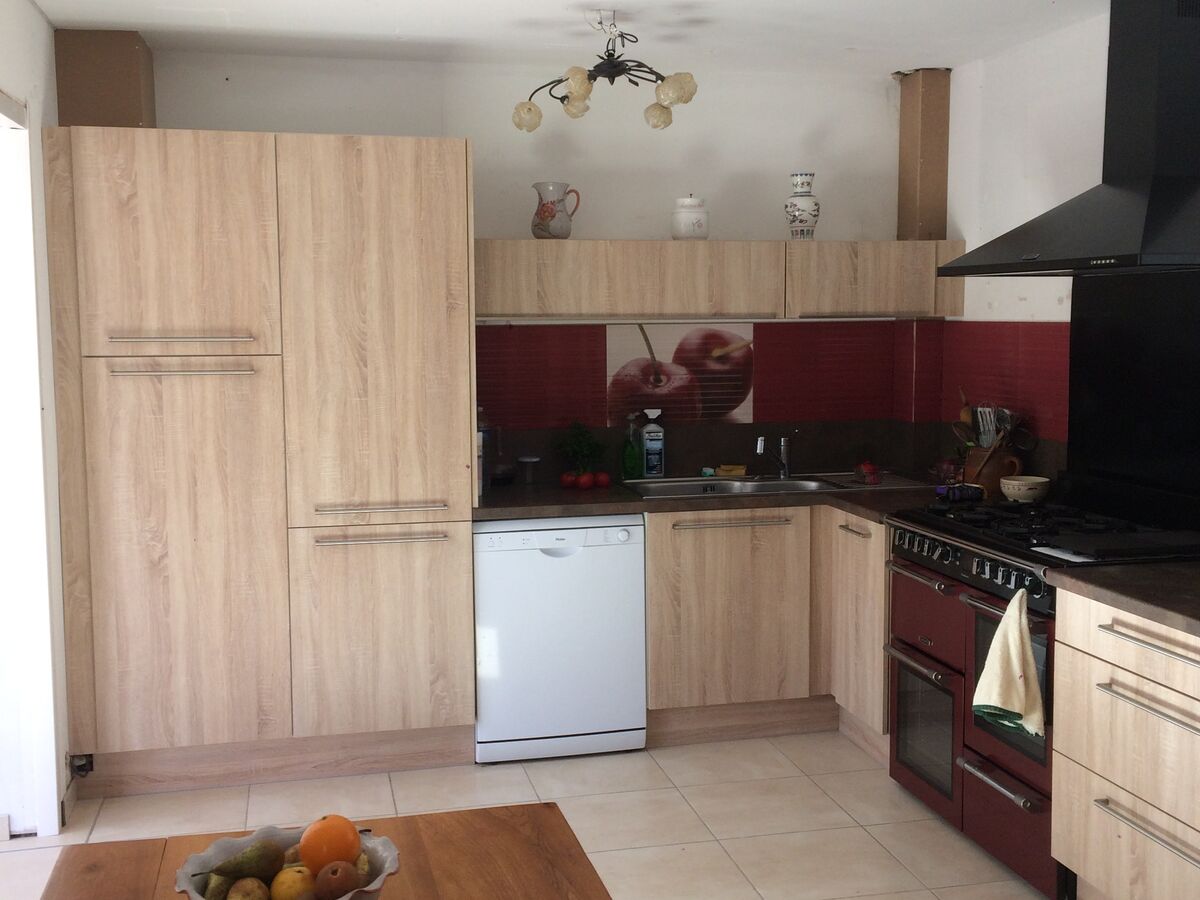 Cuisine avant-après sur mesure Vega + Chêne honey