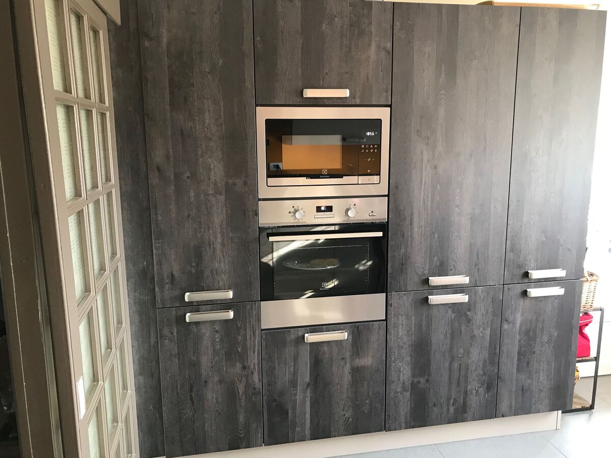 Rénovation cuisine équipée sur mesure Trend Mistigris et Woody Dark