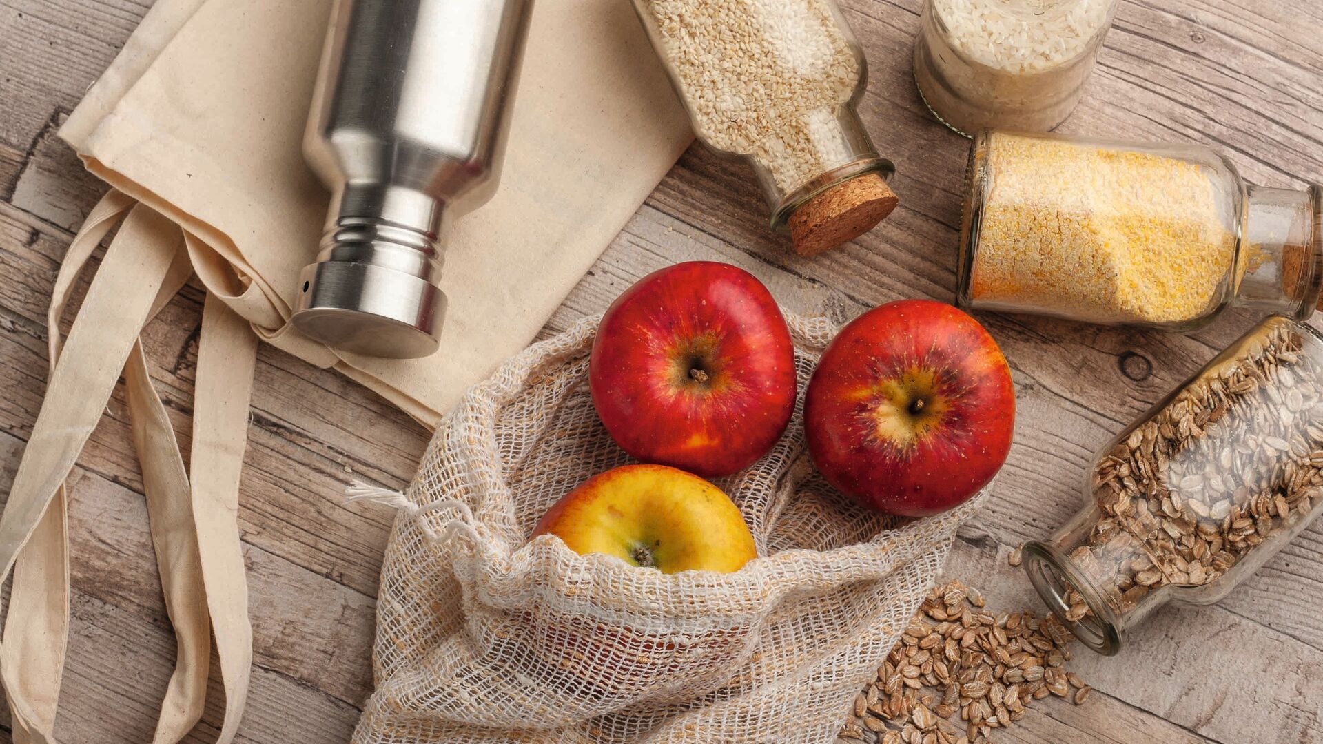 Des prix plus bas, pas de déchet et des produits de meilleure qualité : le vrac a tout bon, découvrez comment l’adopter chez vous grâce à nos astuces !