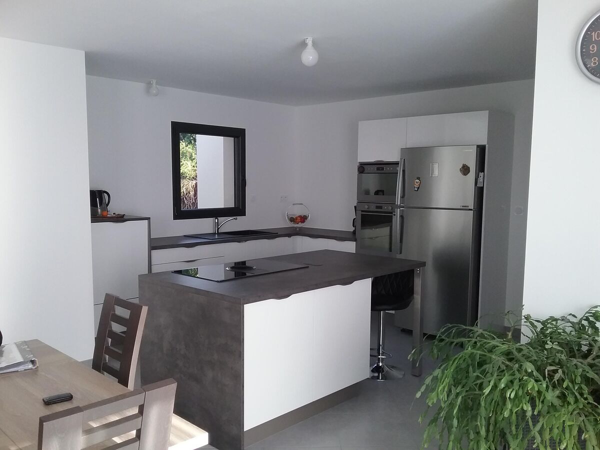 Cuisine équipée sur mesure Light Blanc Brillant