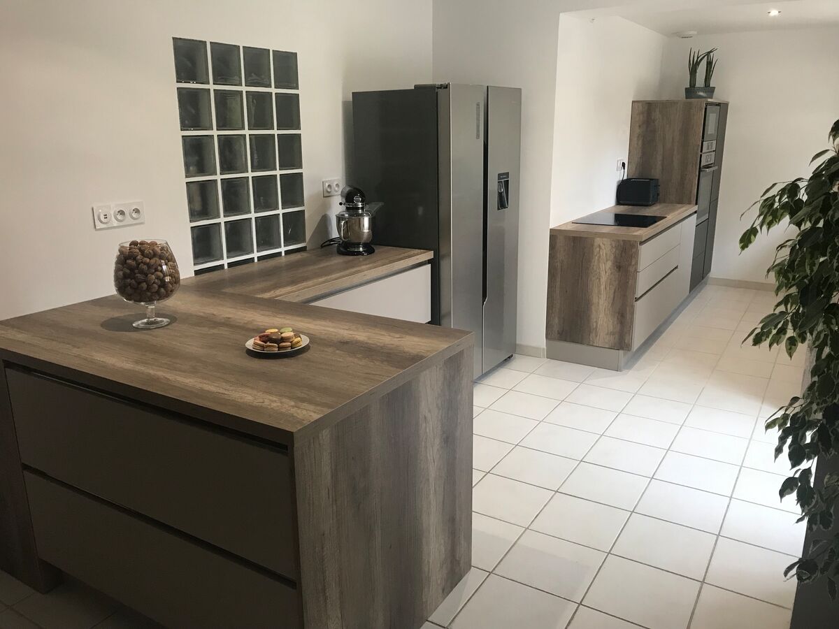 Cuisine avant-après sur mesure Trend Taupe Mat et Touch Cappuccino Soft