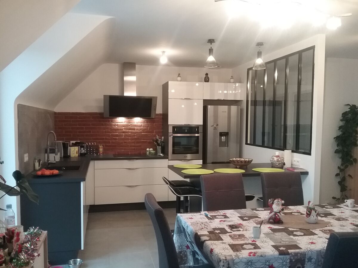 Cuisine équipée sur mesure Light Blanc Brillant