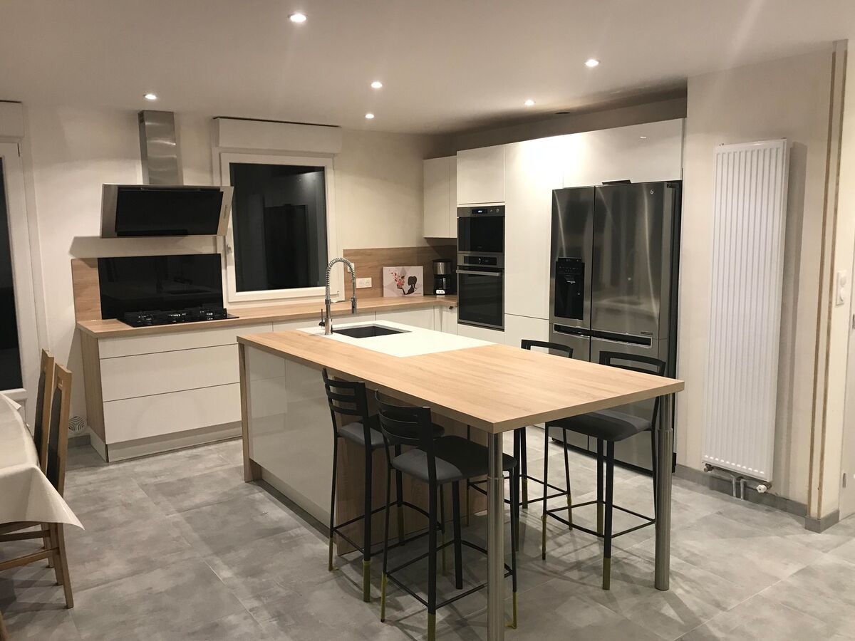 Cuisine équipée sur mesure Light Blanc Brillant